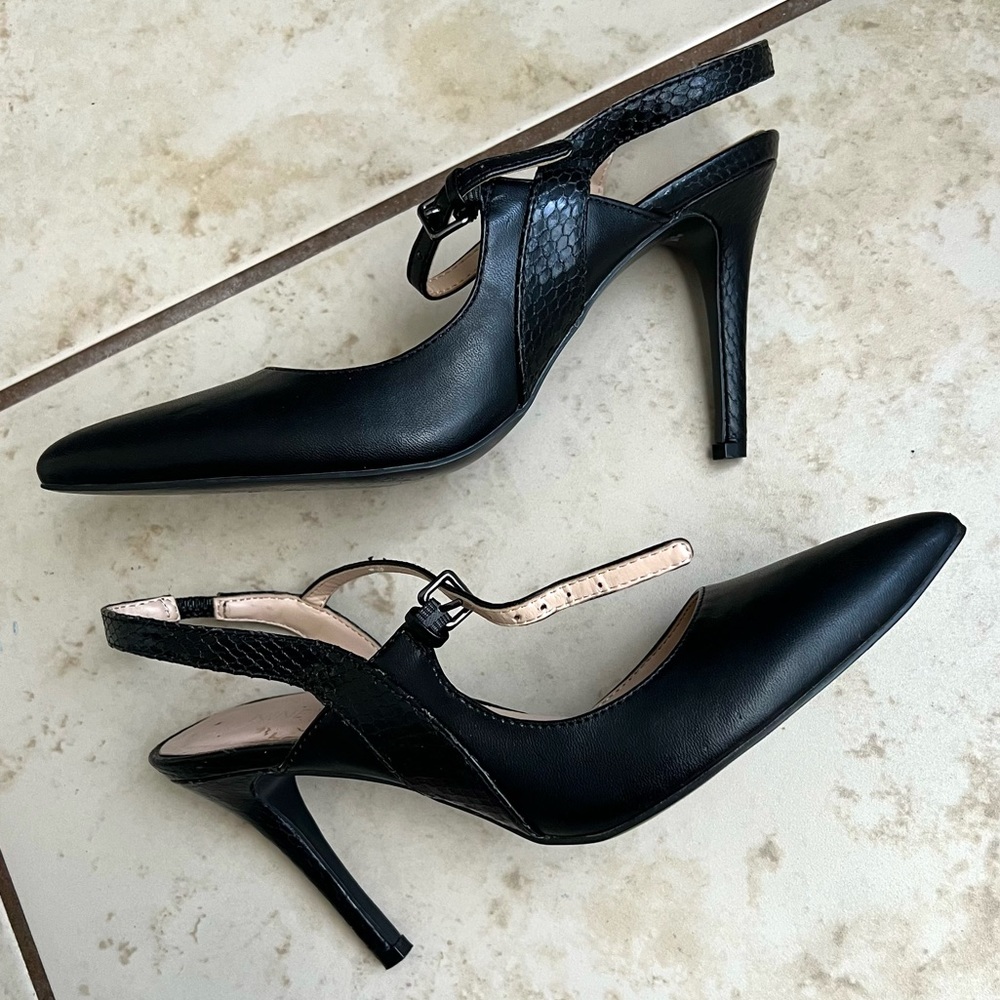 Nine West black strappy heels